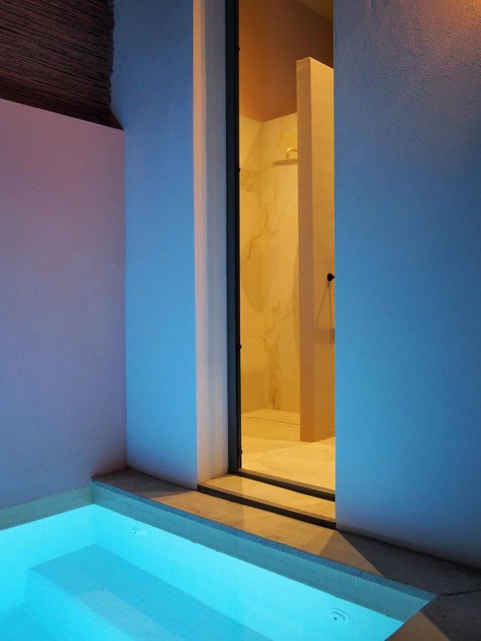 Suites 9 Malaga, Three Unique Suites With Private Plunge Pool Exterior photo