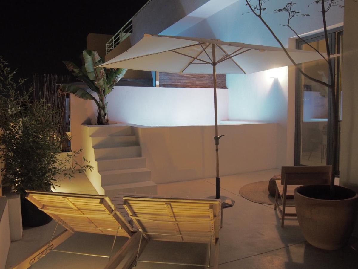 Suites 9 Malaga, Three Unique Suites With Private Plunge Pool Exterior photo